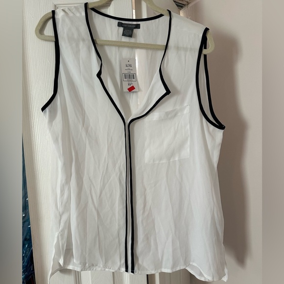 NWT  Suzy Shier Women's  Top - Picture 1 of 3